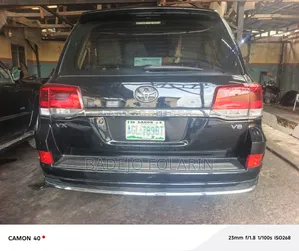Toyota Land Cruiser 4.7 VX-R 2011 Black