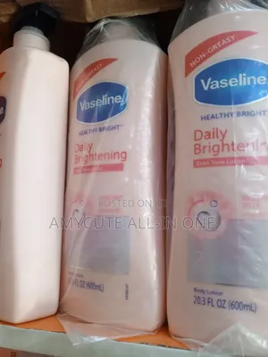 Vaseline Daily Brightening Body Lotion