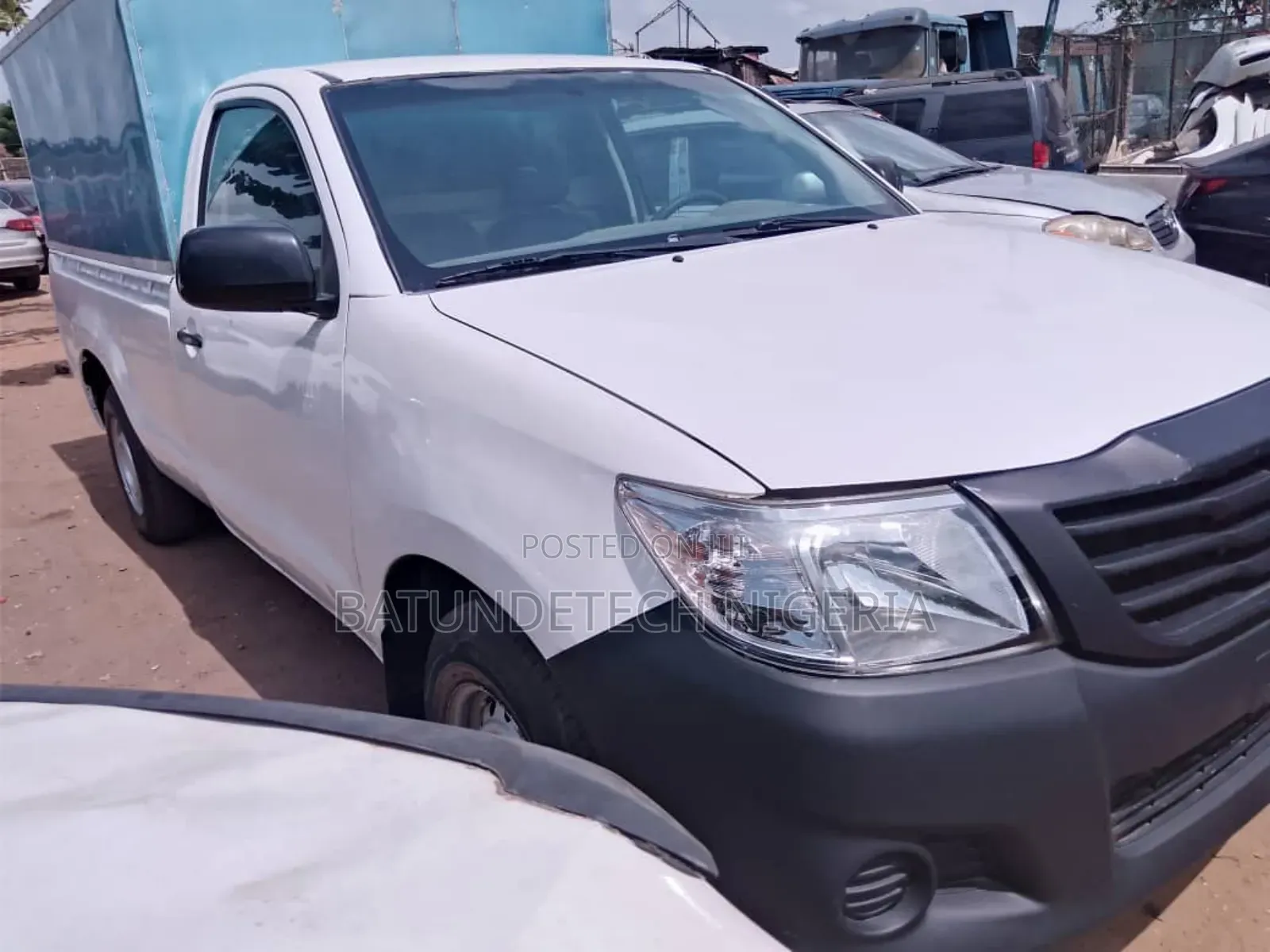 Toyota Hilux 2012 White
