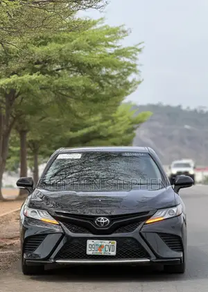 Toyota Camry XSE FWD (2.5L 4cyl 8AM) 2018 Black