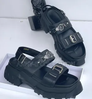 Quality Black Louis Vuitton Sandals