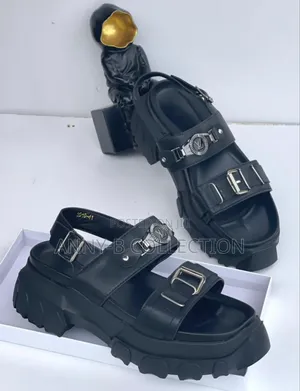 Quality Black Louis Vuitton Sandals