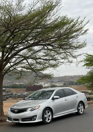 Toyota Camry 2013 Silver