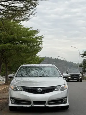 Toyota Camry 2013 Silver