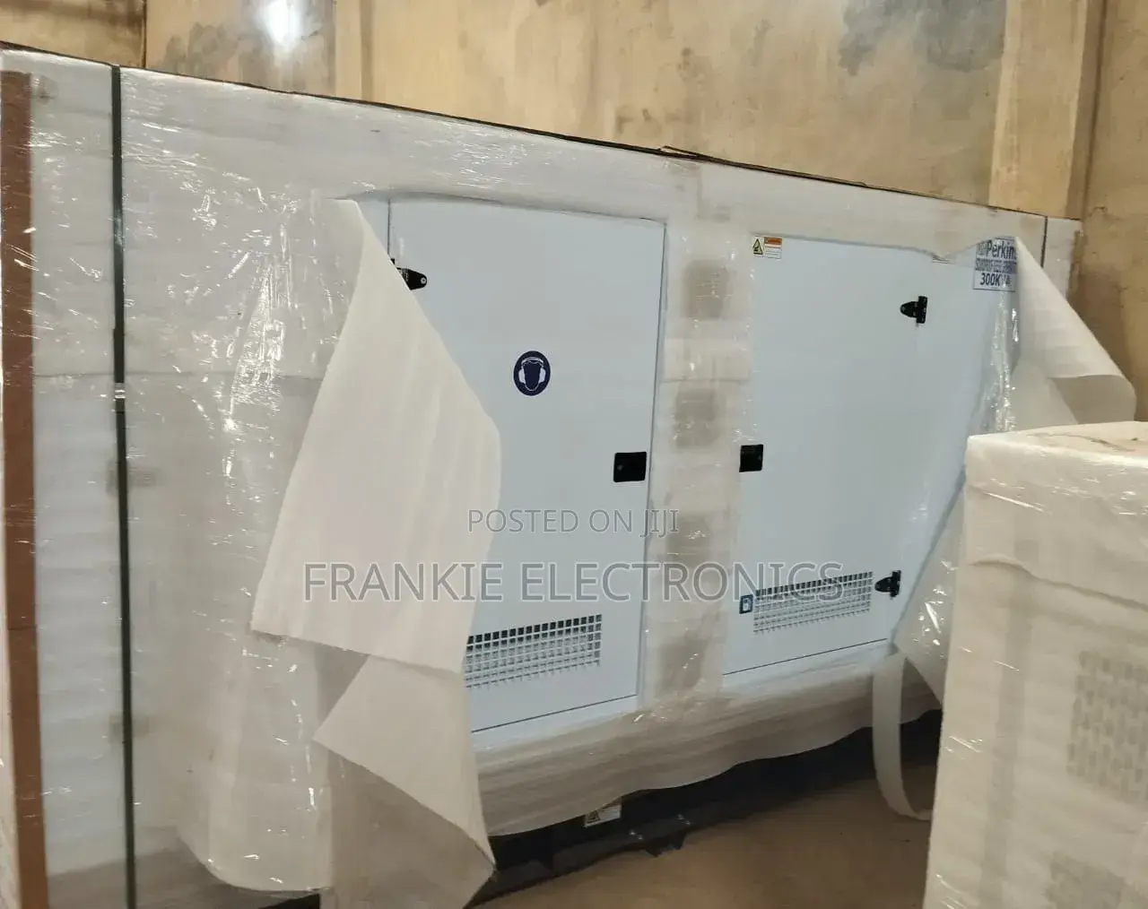 Original Perkins Soundproof 300kva