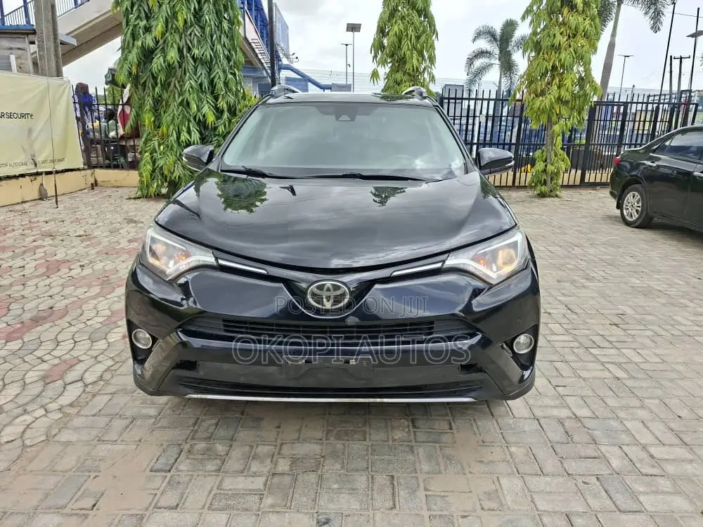 Toyota RAV4 2017 Black