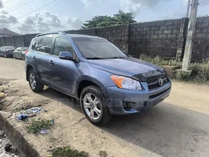 Toyota RAV4 3.5 2010 Blue