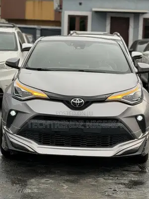 Toyota C-HR 2021 Gray