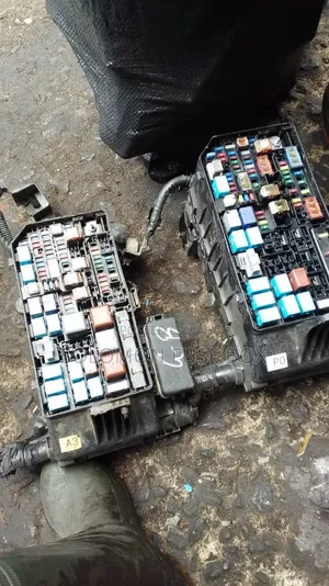 Bonnet Fuse Box G.X 460 2015