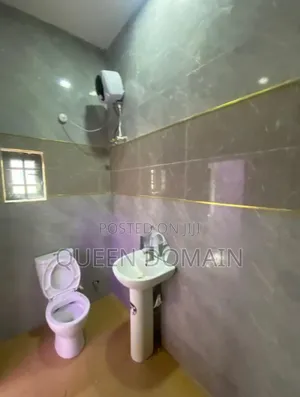 2bdrm Block of Flats in Thera Annex, Sangotedo for rent