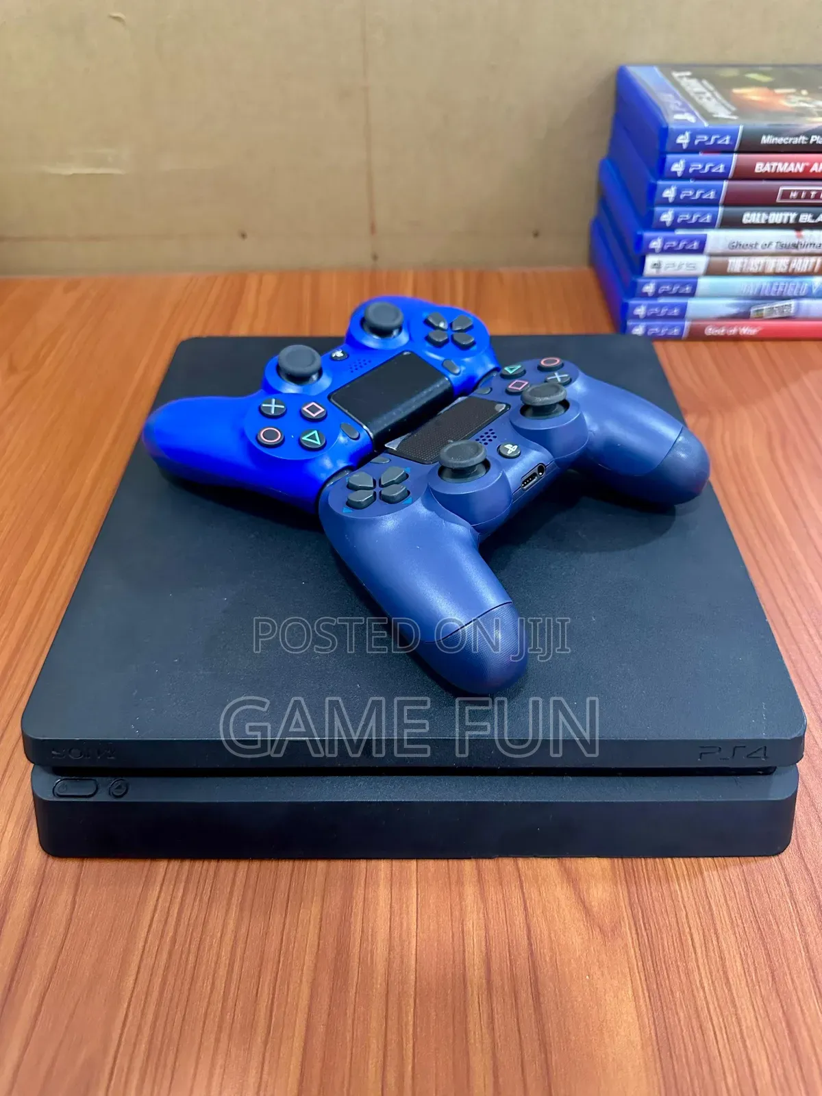 Ps4 Slim Console + 2 Pads + 10 Games