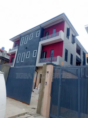 3bdrm Block of Flats in Pedro for sale