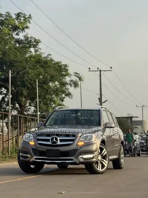 Mercedes-Benz GLK-Class Base GLK 350 4dr 4x2 (3.5L 6cyl 7A) 2015 Gray