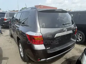 Toyota Highlander 2009 Gray