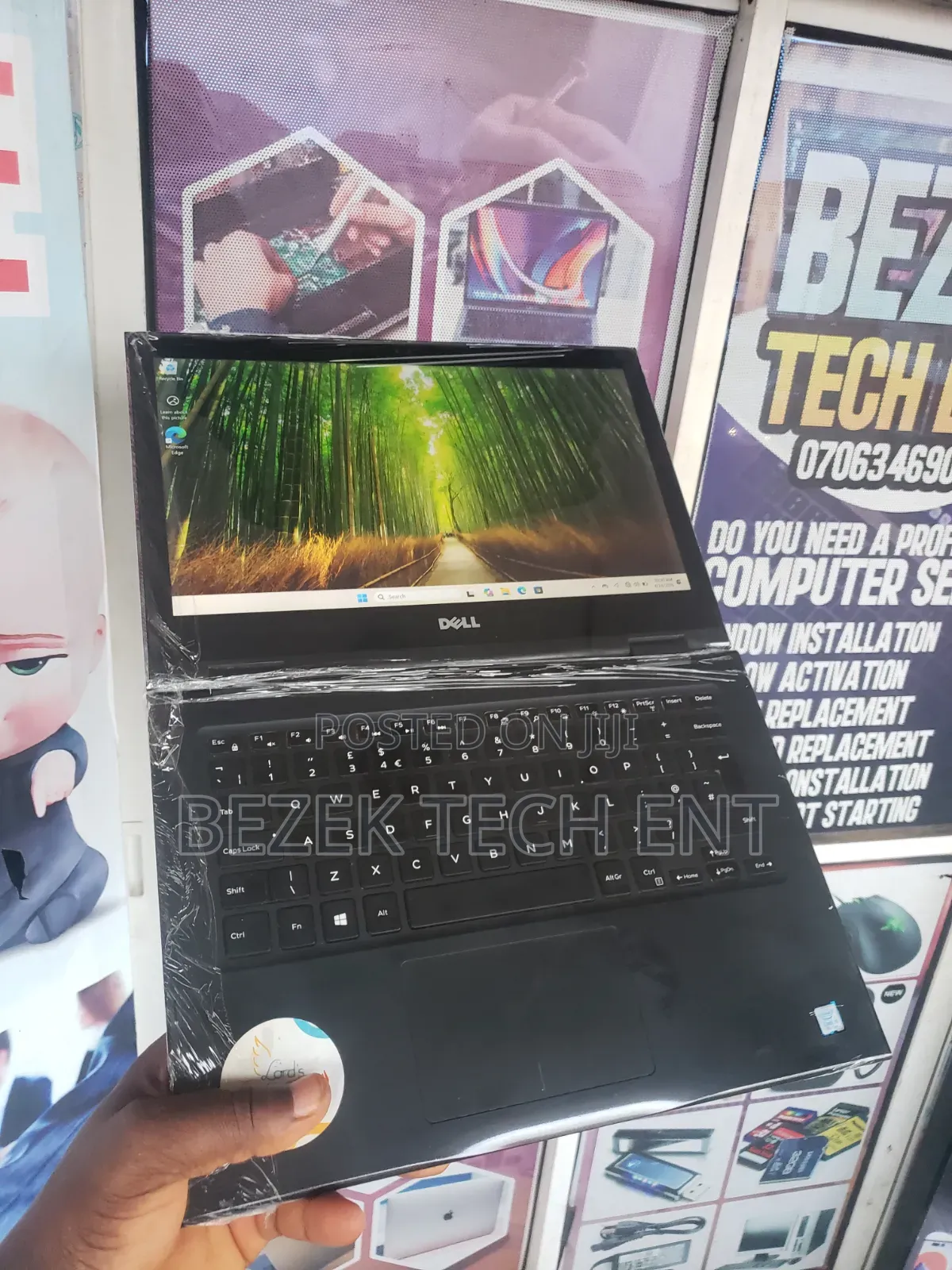 New Laptop Dell Latitude 3390 8GB Intel Core i5 SSD 256GB