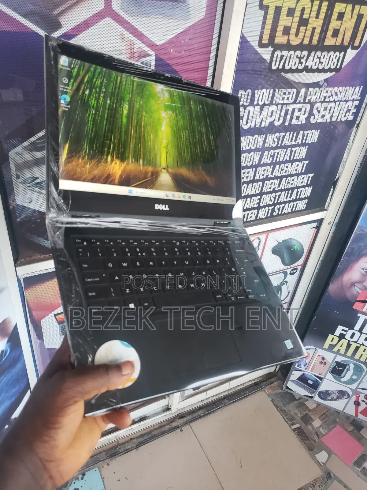 New Laptop Dell Latitude 3390 8GB Intel Core i5 SSD 256GB