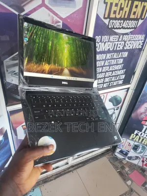 New Laptop Dell Latitude 3390 8GB Intel Core i5 SSD 256GB