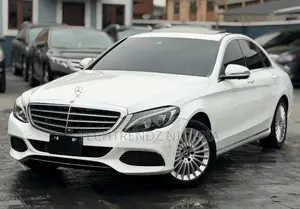 Mercedes-Benz C300 2017 White