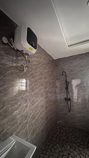 5bdrm Duplex in Ire Akari Estate, Akala Express for sale