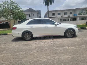 Mercedes-Benz E63 2010 White