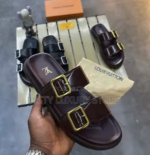 High Quality Luxury Louis Vuitton Men Slippers