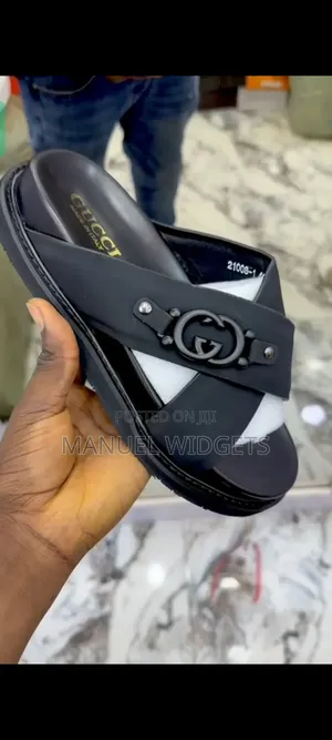 Gucci Men’S Leather Slides – Premium Luxury (Fully Boxed)
