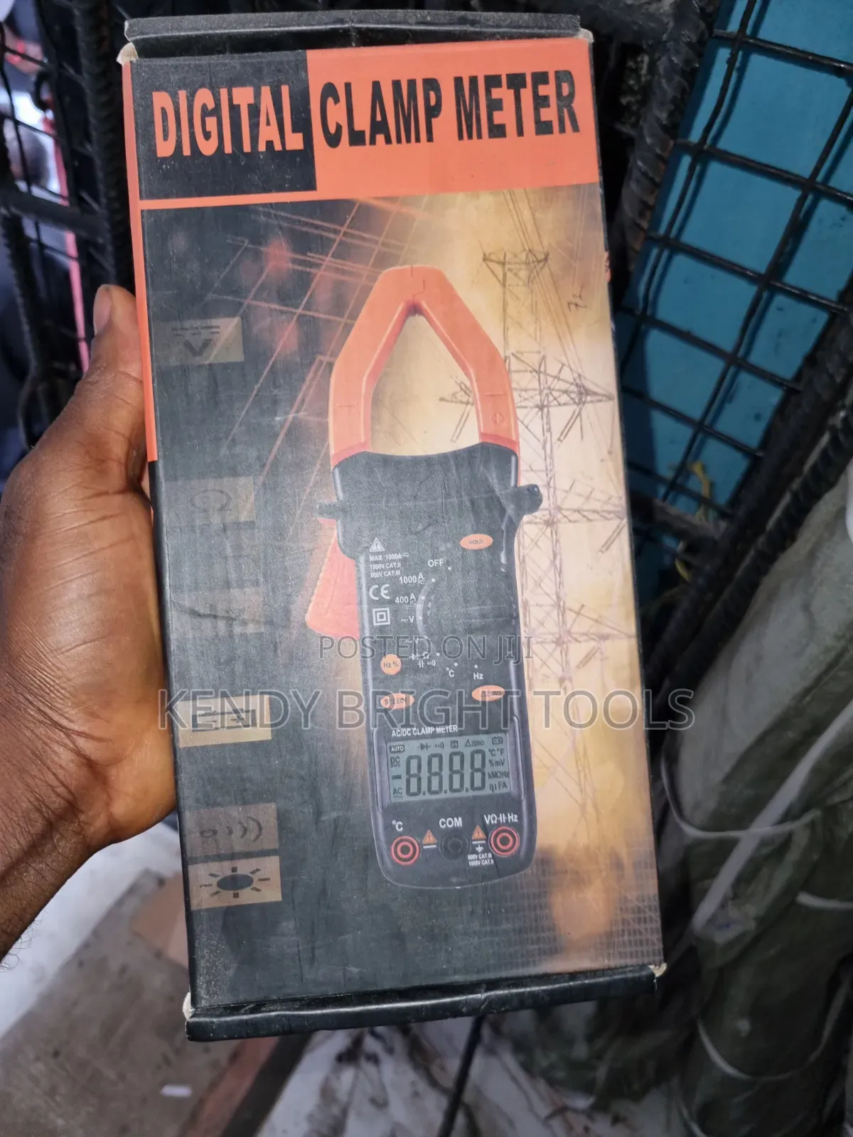 Digital Clamp Meter