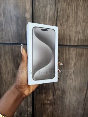 New Apple iPhone 15 Pro Max 256 GB