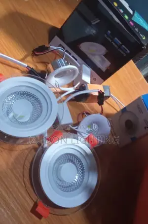12 Watts Glass Quality Light for Your Pop