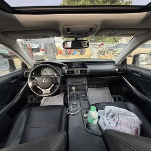 Lexus IS 2015 Black