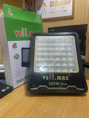 Vellmax 300w Solar Flood Light