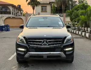 Mercedes-Benz M Class ML350 4MATIC 4dr SUV AWD (3.5L 6cyl 7A) 2014