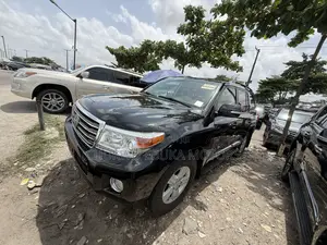Toyota Land Cruiser 5.7 V8 GXR 2016 Black