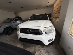 Toyota Tacoma Double Cab 4x4 4.0L V6 5-Speed Automatic 2013 White