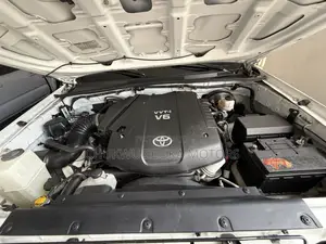 Toyota Tacoma Double Cab 4x4 4.0L V6 5-Speed Automatic 2013 White