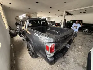 Toyota Tacoma Limited 2021 Gray