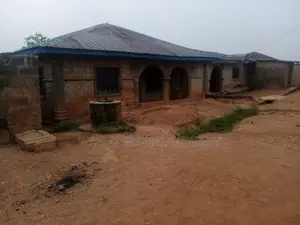 3bdrm Bungalow in Antakiti Estate, Osogbo for sale