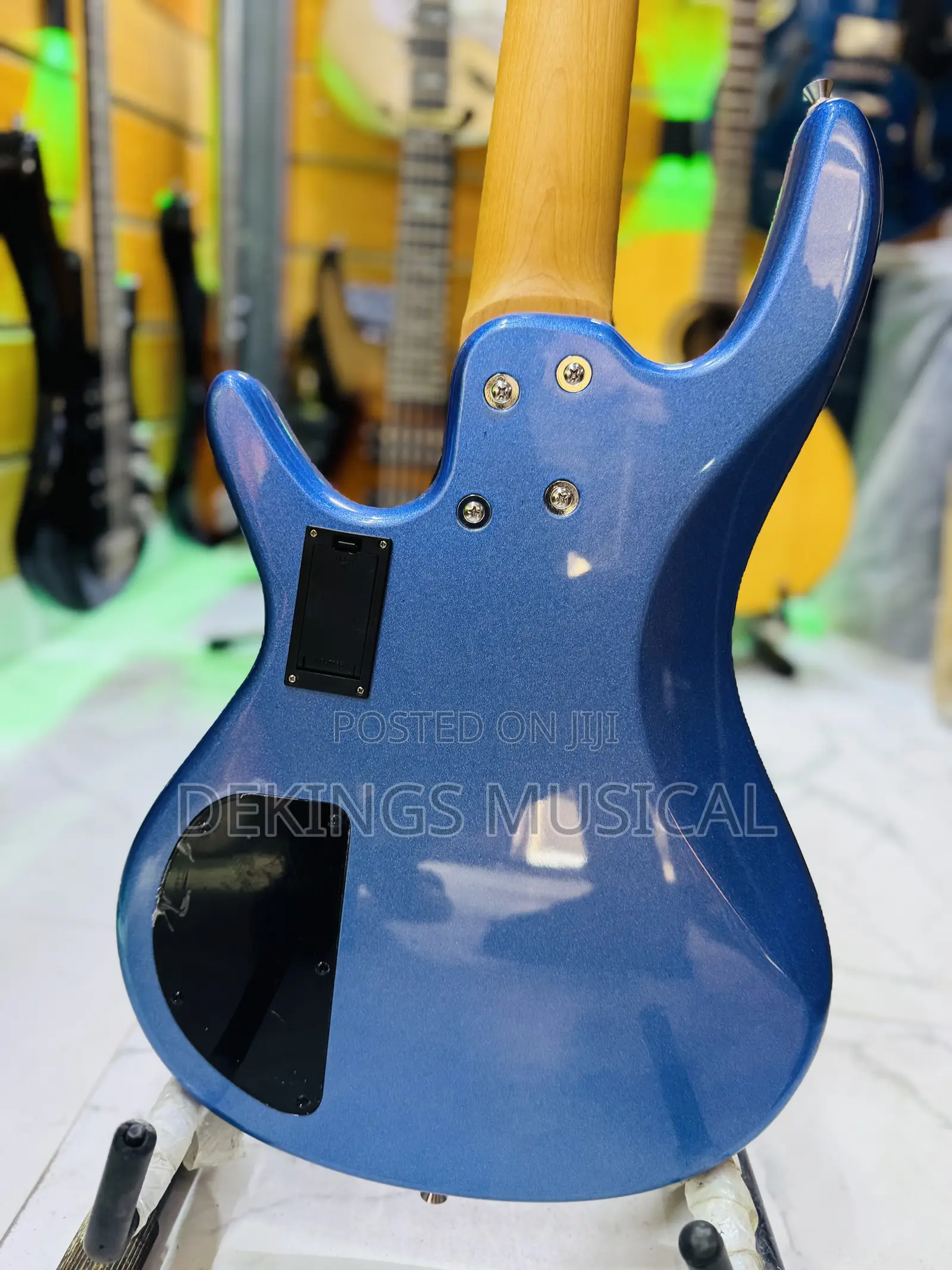 Deviser Active 5 Strings Bass Guitar