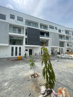 5bdrm Duplex in Ikate for sale