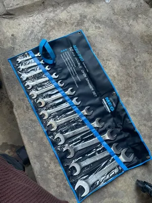 Spanner Set Flat