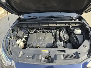 Toyota Highlander LE AWD 2020 Blue