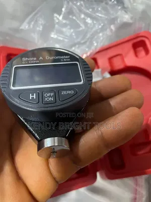 Shore a Durometer. / Thickness Gauge