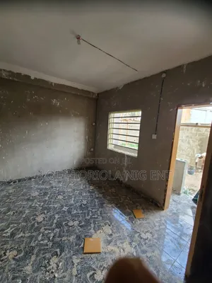Mini Flat in Tejuosho for rent