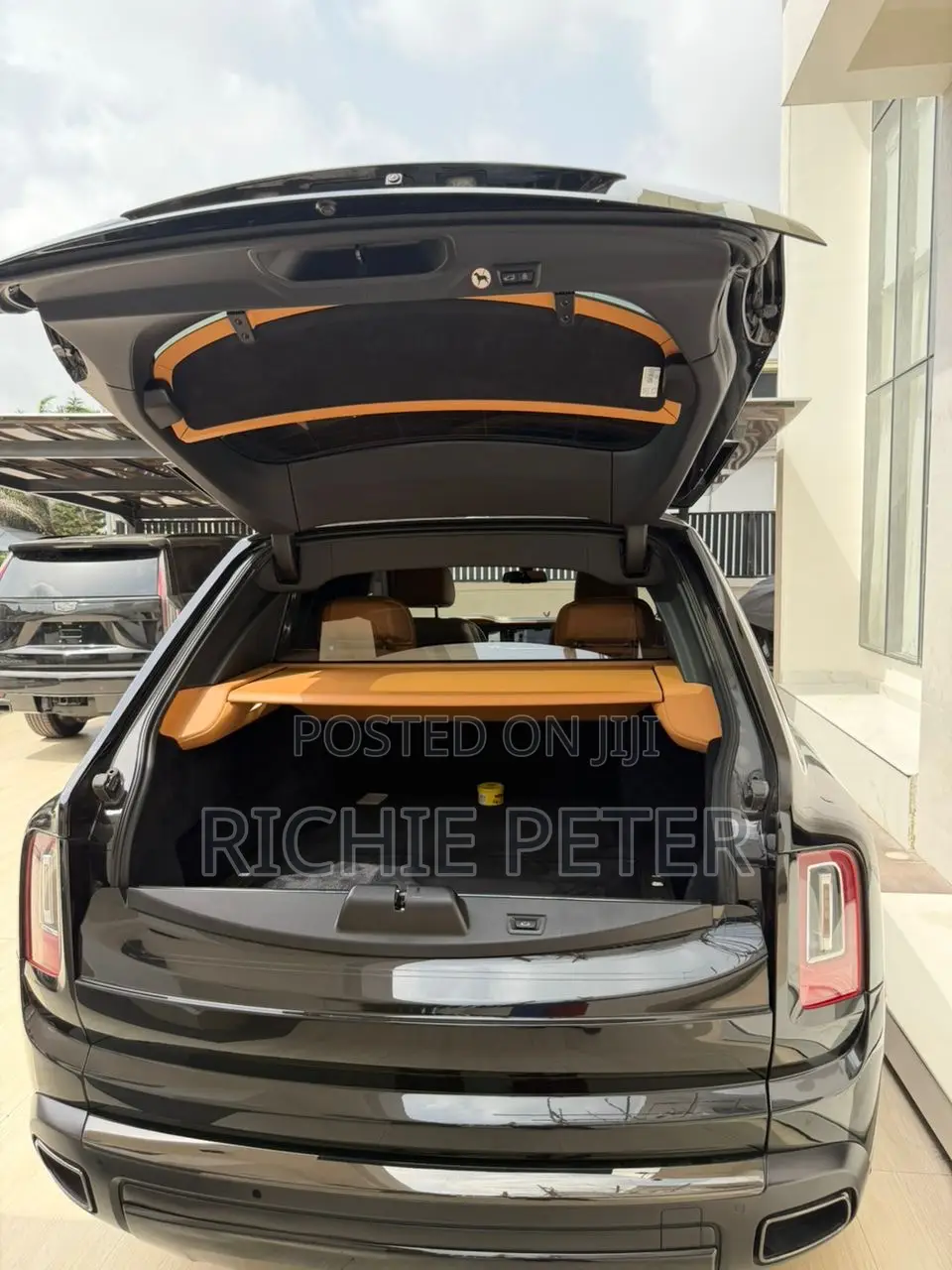 Rolls-Royce Cullinan Black Badge 2024 Black