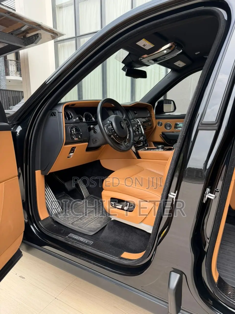 Rolls-Royce Cullinan Black Badge 2024 Black
