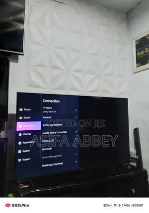 Hisense 65 Inches Vida Smart Tv