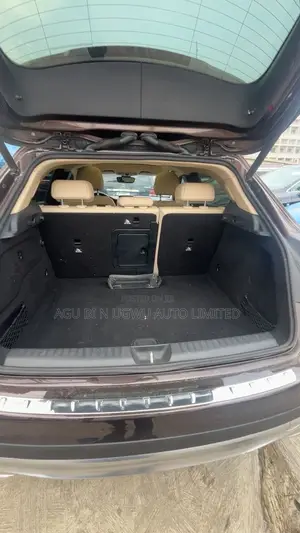 Mercedes-Benz GLA 250 2016 Brown