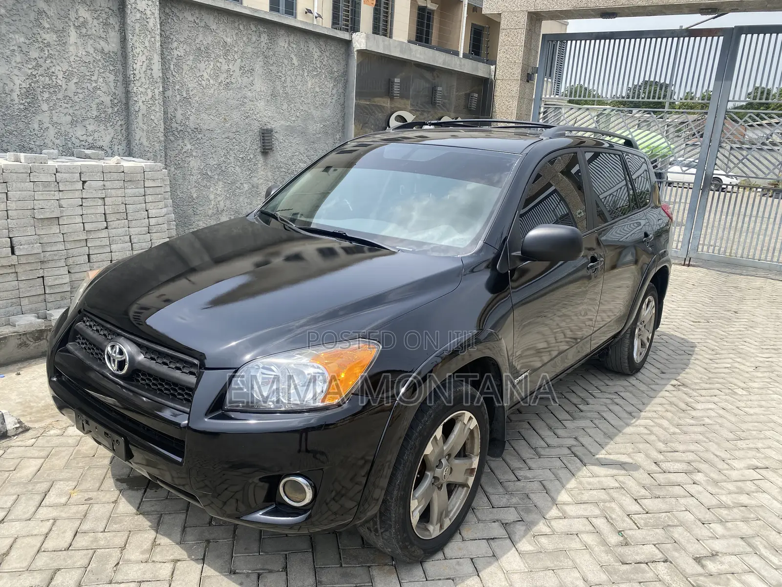 Toyota RAV4 2010 Black