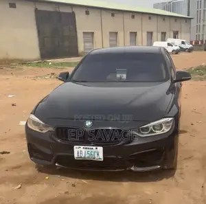 BMW 320i Sedan RWD 2014 Black