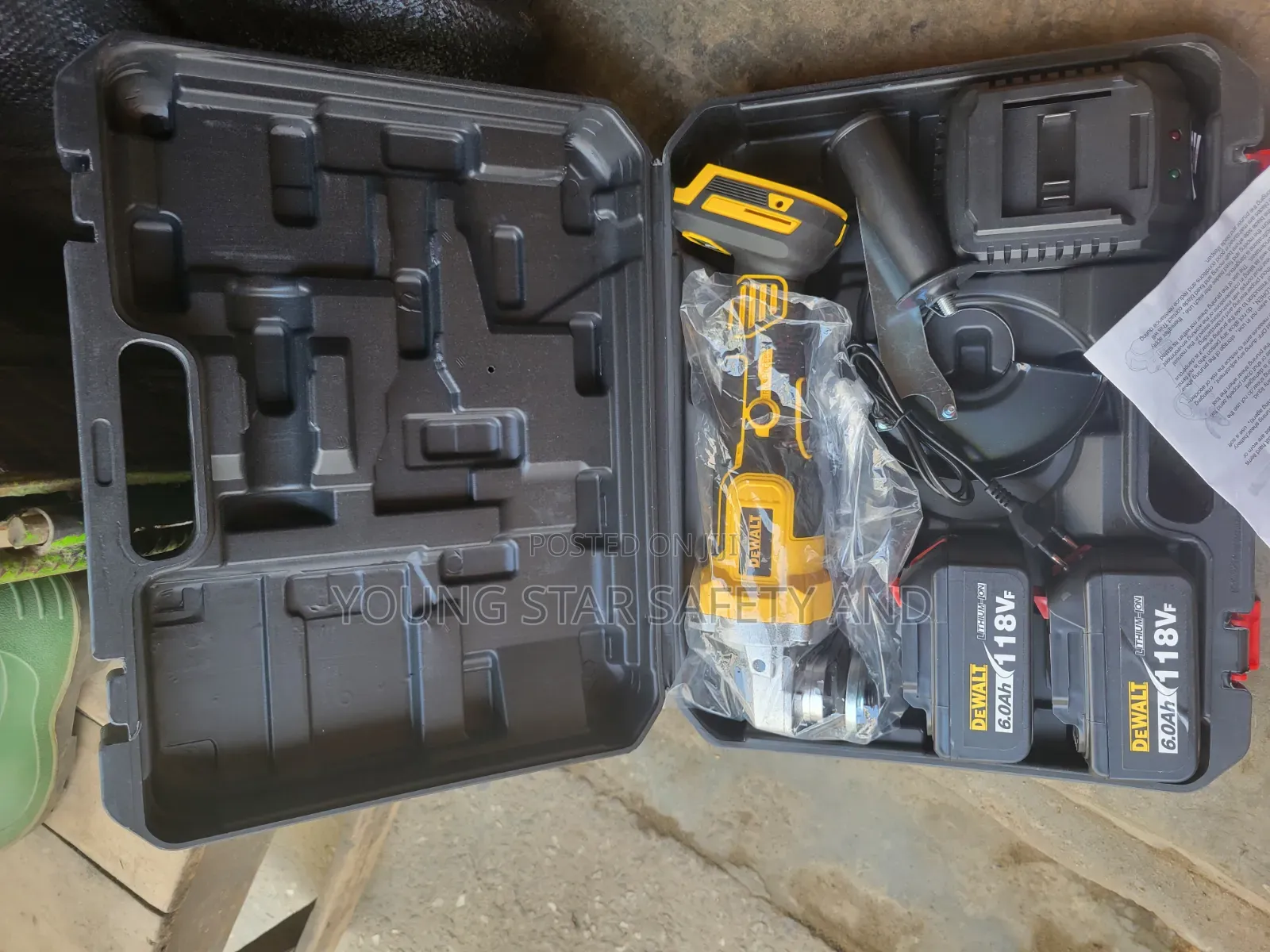 Cordless Cutting Machine